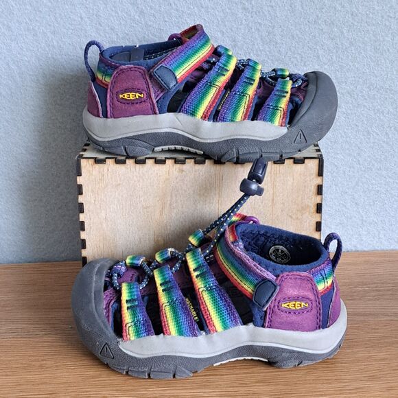 Keen Kids Toddler 8 Newport H2 Rainbow Sandals Waterproof Outdoor Pride Stripe - Picture 1 of 9